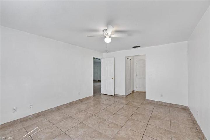 746  Chemstrand E ST, LEHIGH ACRES, FL 33974