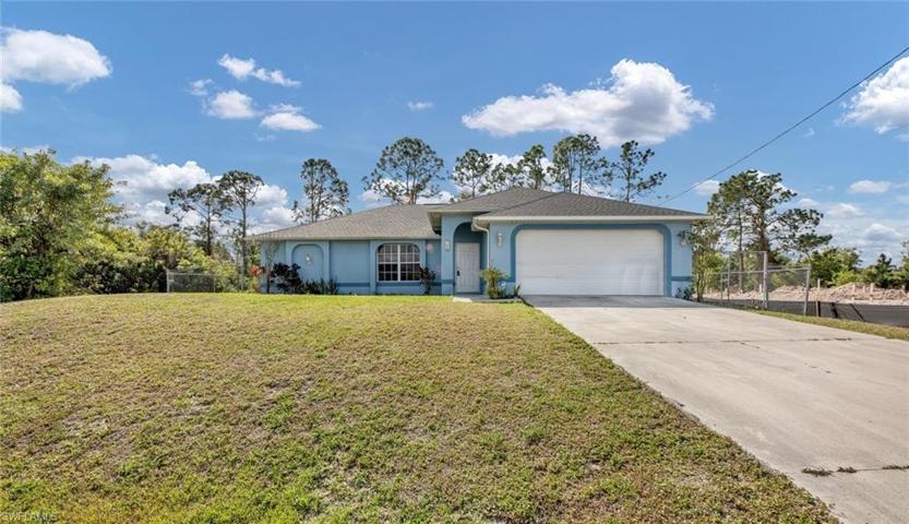 746  Chemstrand E ST, LEHIGH ACRES, FL 33974