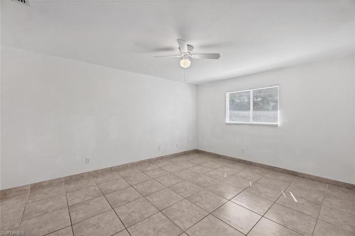 746  Chemstrand E ST, LEHIGH ACRES, FL 33974