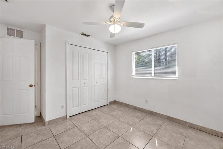 746  Chemstrand E ST, LEHIGH ACRES, FL 33974