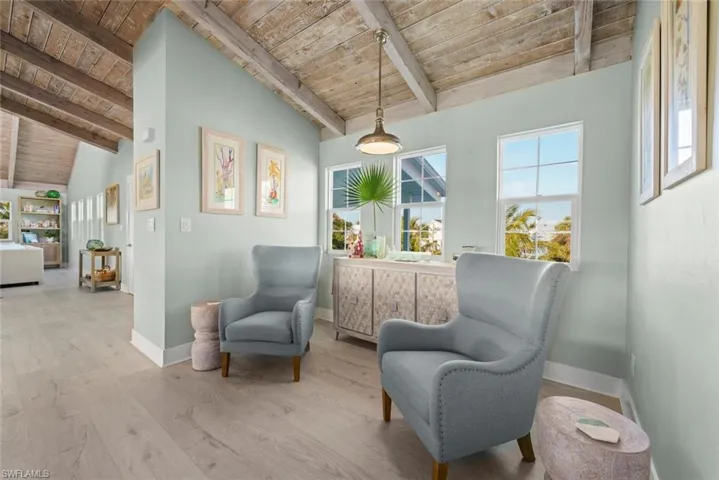 SITTING AREA