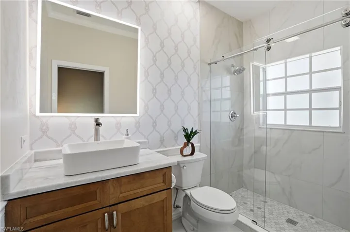 Bedroom #1 w/ Ensuite Bathroom