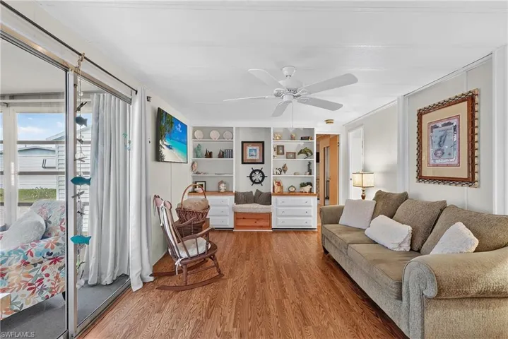 633 Forest Palm Ct, North Fort Myers, Florida 33917
