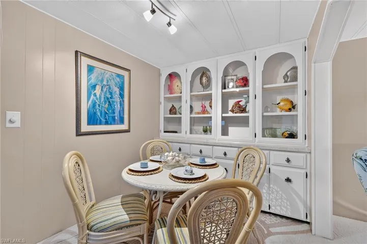 633 Forest Palm Ct, North Fort Myers, Florida 33917