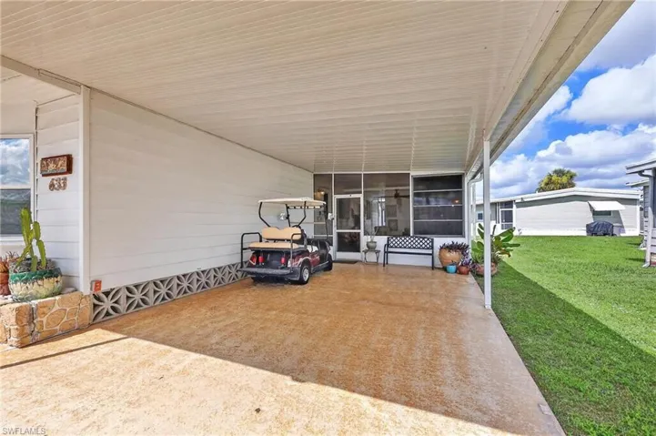 633 Forest Palm Ct, North Fort Myers, Florida 33917