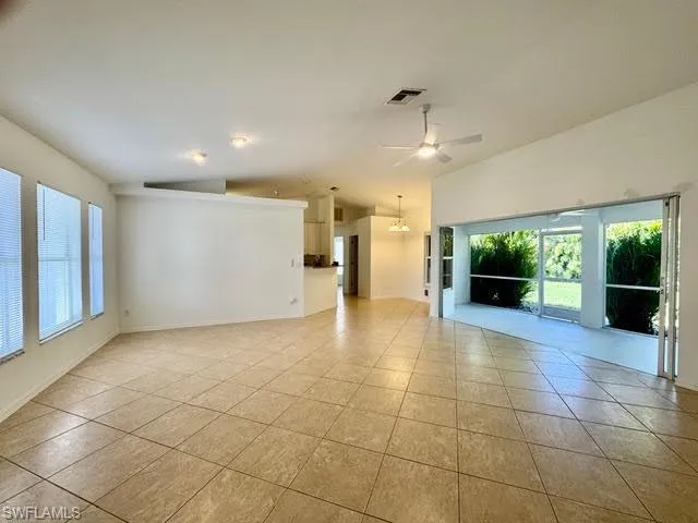 910 Sw 3rd Ave, Cape Coral, Florida 33991