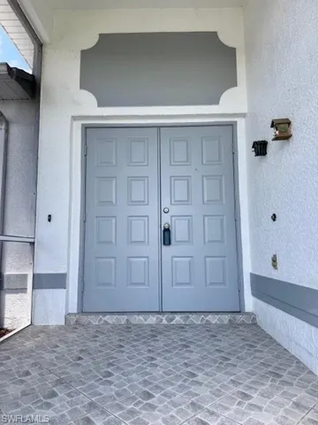 910 Sw 3rd Ave, Cape Coral, Florida 33991