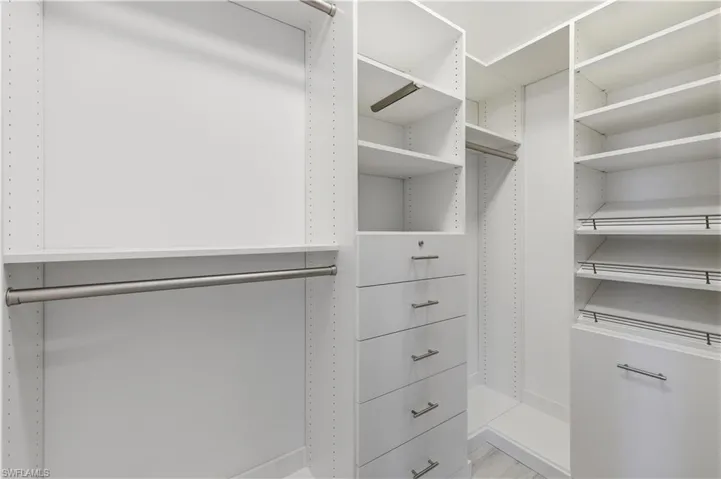 425 Cove Tower Dr 703, Naples, Florida 34110