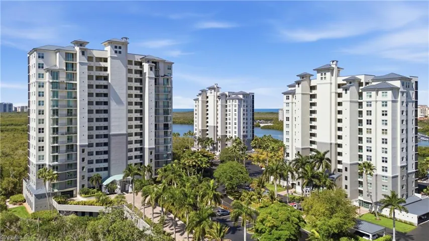 425 Cove Tower Dr 703, Naples, Florida 34110