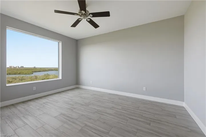 425 Cove Tower Dr 703, Naples, Florida 34110