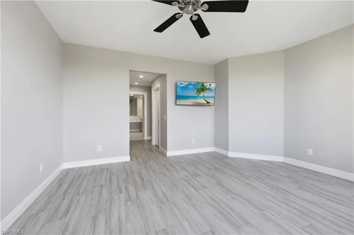 425 Cove Tower Dr 703, Naples, Florida 34110