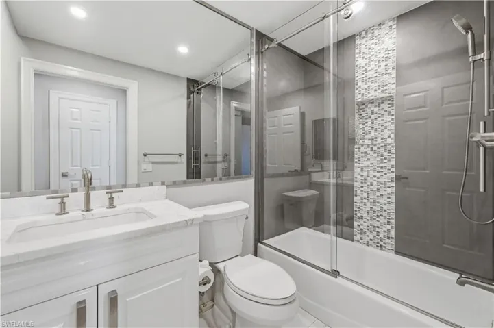 425 Cove Tower Dr 703, Naples, Florida 34110