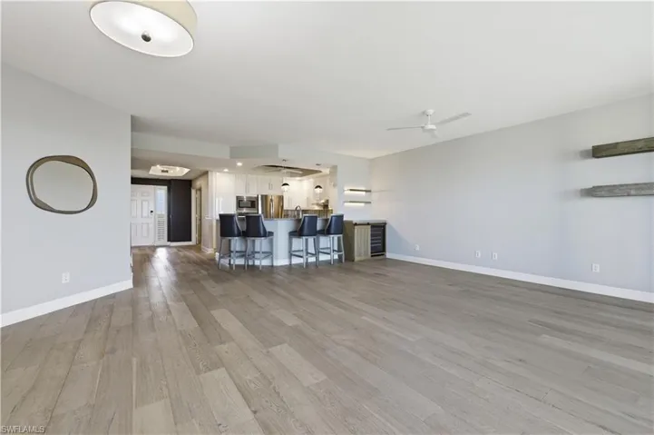 425 Cove Tower Dr 703, Naples, Florida 34110