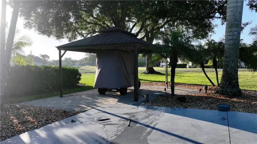 10030 Parkwood Dr, Fort Myers, Florida 33905