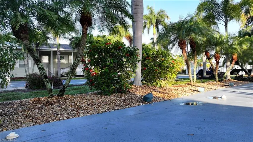10030 Parkwood Dr, Fort Myers, Florida 33905