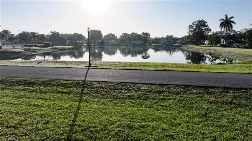 10030 Parkwood Dr, Fort Myers, Florida 33905