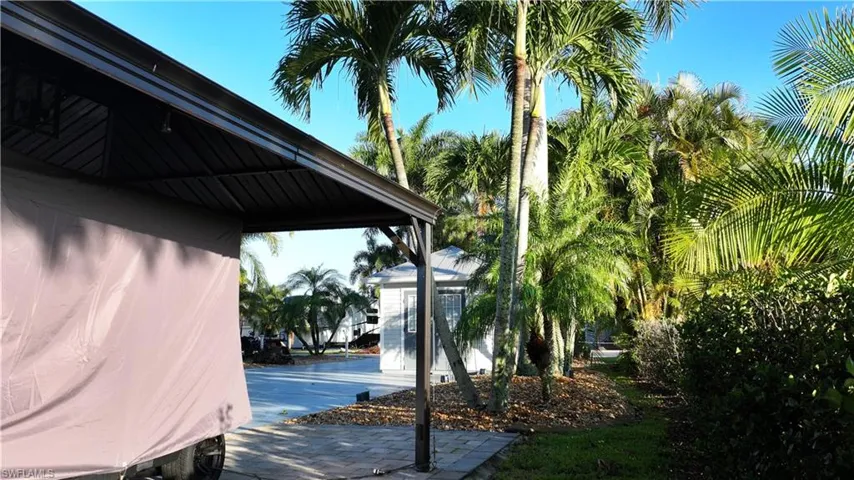 10030 Parkwood Dr, Fort Myers, Florida 33905