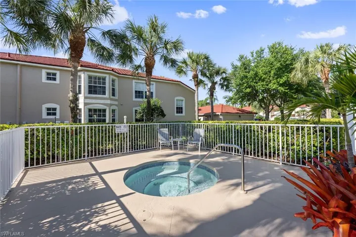 2885 Cypress Trace Cir # 9, Naples Fl 34119