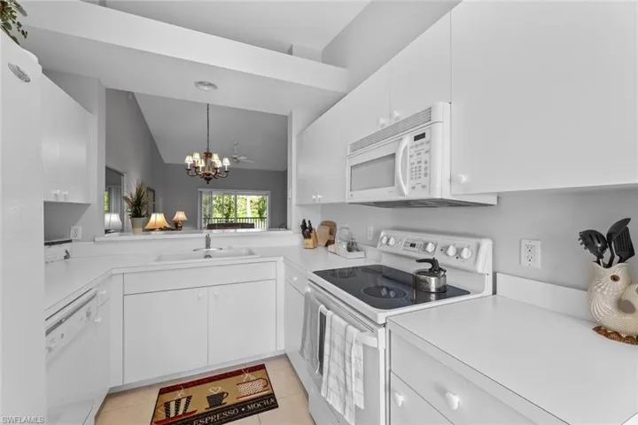 2885 Cypress Trace Cir # 9, Naples Fl 34119