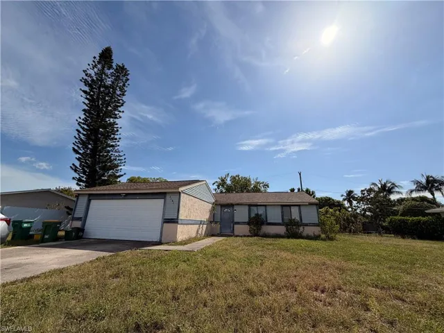 2181 52nd Ln Sw, Naples, Florida 34116