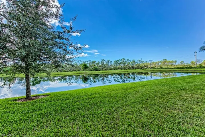 9731  Acqua  CT, Naples, FL 34113