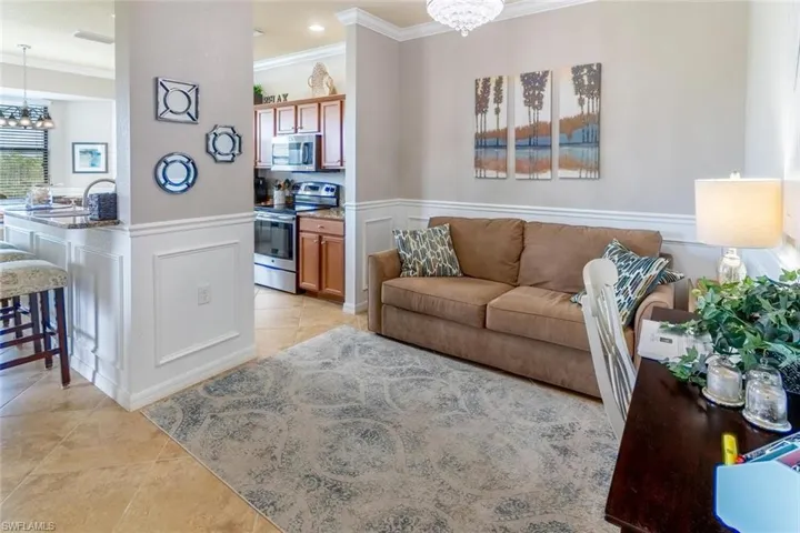 9731  Acqua  CT, Naples, FL 34113