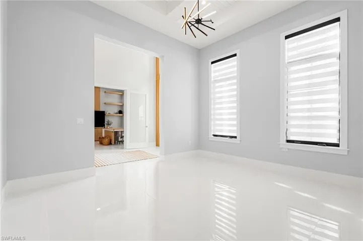 10  Caribbean  RD, Naples, FL 34108