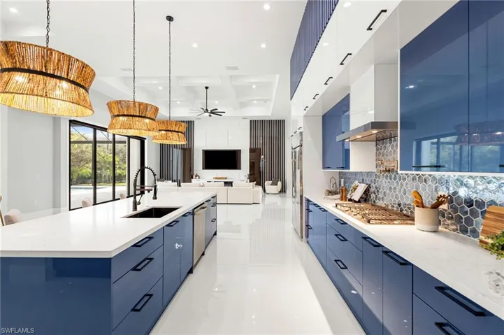 Stunning modern chef’s kitchen