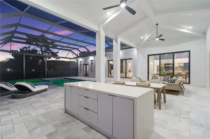 10  Caribbean  RD, Naples, FL 34108