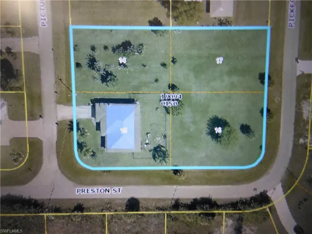 Map of property location featuring property parcel outlined