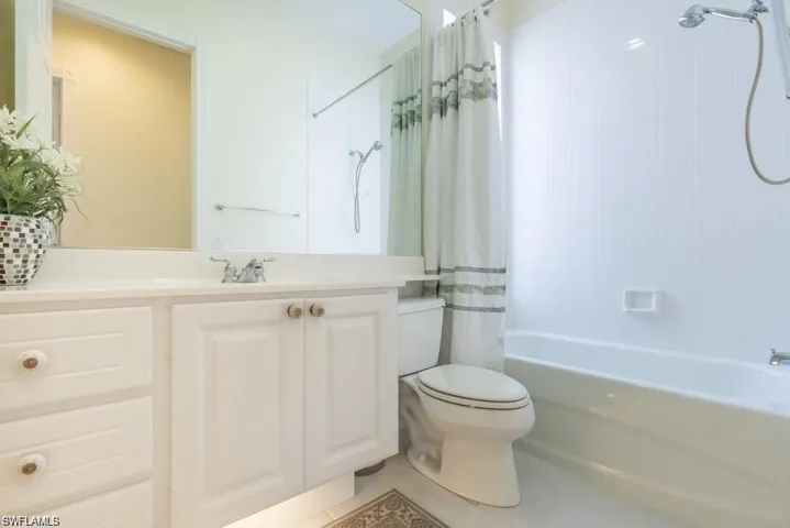 7687 Hernando Ct, Naples, Florida 34114