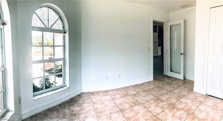 253 Santa Barbara Blvd, Cape Coral Fl 33991
