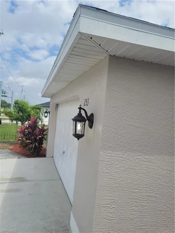 253 Santa Barbara Blvd, Cape Coral Fl 33991