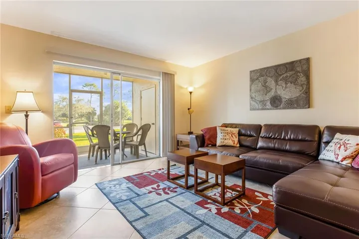 1075 Foxfire Ln 103, Naples, Florida 34104