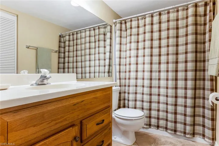 1075 Foxfire Ln 103, Naples, Florida 34104