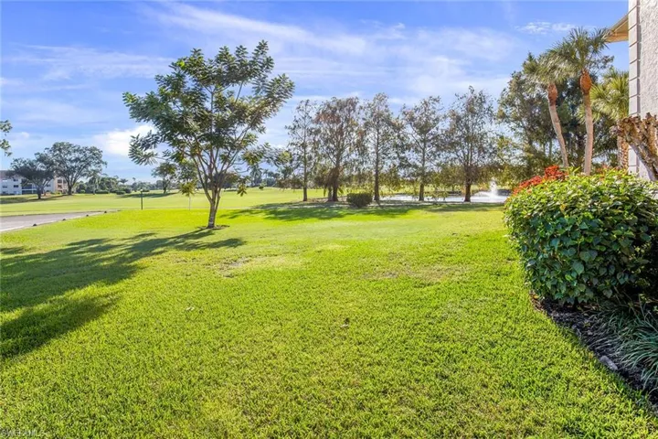 1075 Foxfire Ln 103, Naples, Florida 34104
