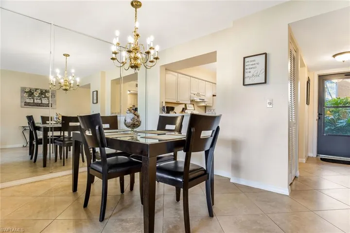 1075 Foxfire Ln 103, Naples, Florida 34104