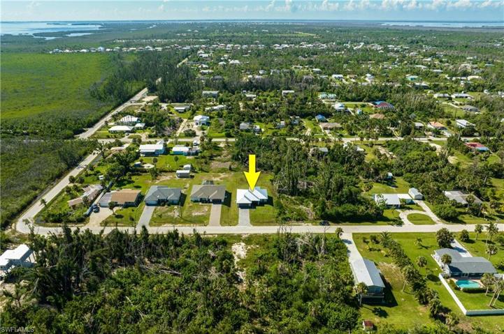 3519 Papaya ST, ST. JAMES CITY FL 33956