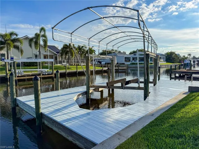 2317 Se 27th St, Cape Coral, Florida 33904