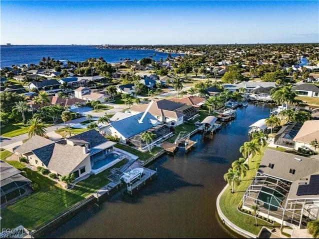 2317 Se 27th St, Cape Coral, Florida 33904