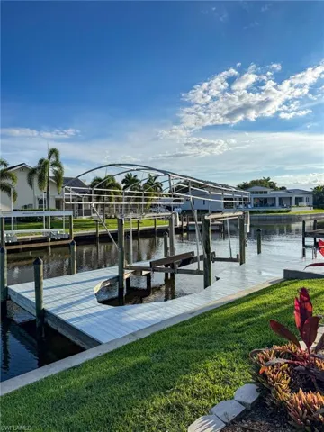 2317 Se 27th St, Cape Coral, Florida 33904