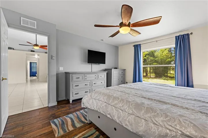 4450  12th SE AVE, Naples, FL 34117