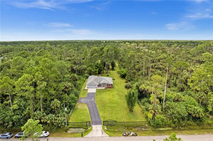 4450  12th SE AVE, Naples, FL 34117