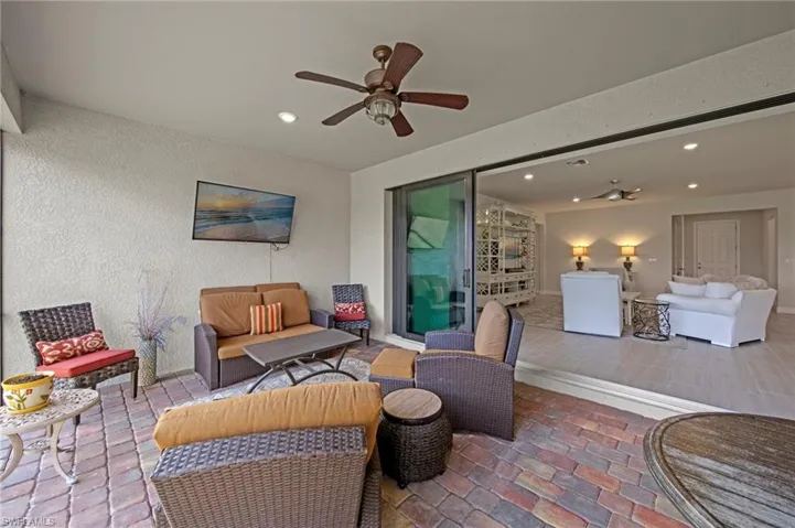View of patio / terrace with outdoor lounge area and ceiling fan