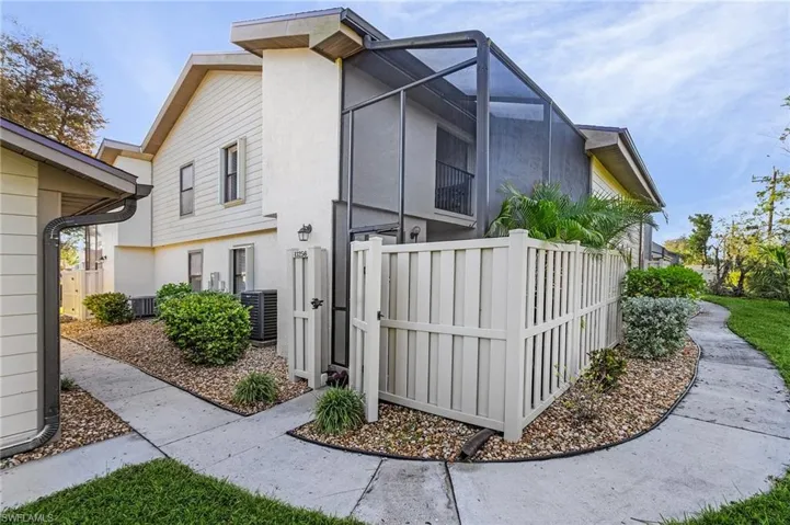 13256  Broadhurst  LOOP, Fort Myers, FL 33919