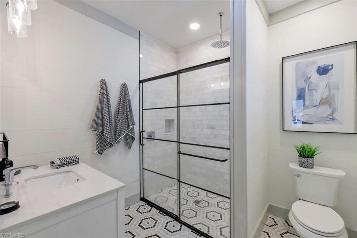Primary suite