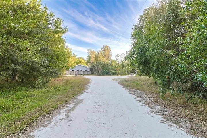 View of dirt / gravel road