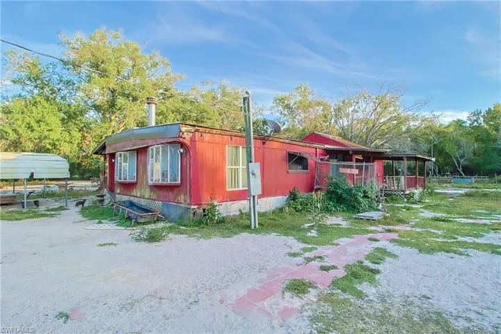 View of side of home