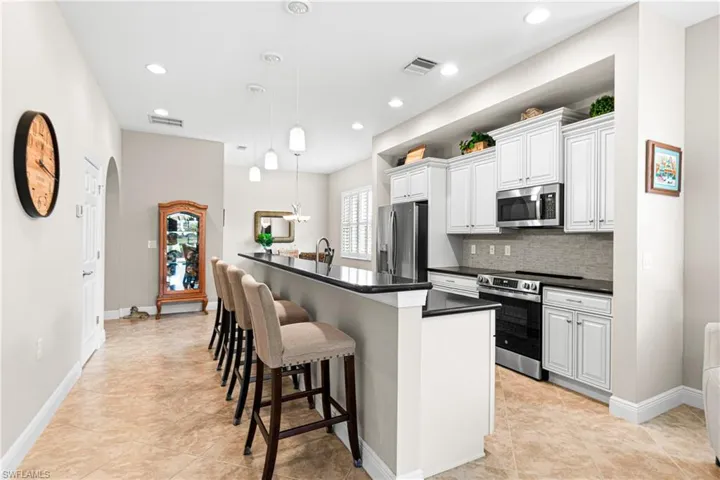 10423 Materita Dr, Fort Myers, Florida 33913