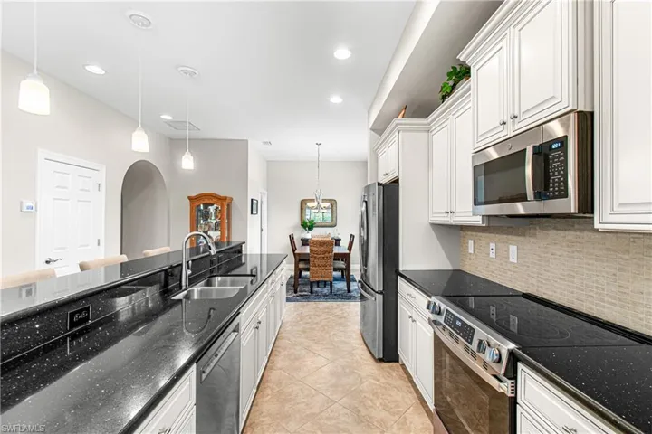 10423 Materita Dr, Fort Myers, Florida 33913